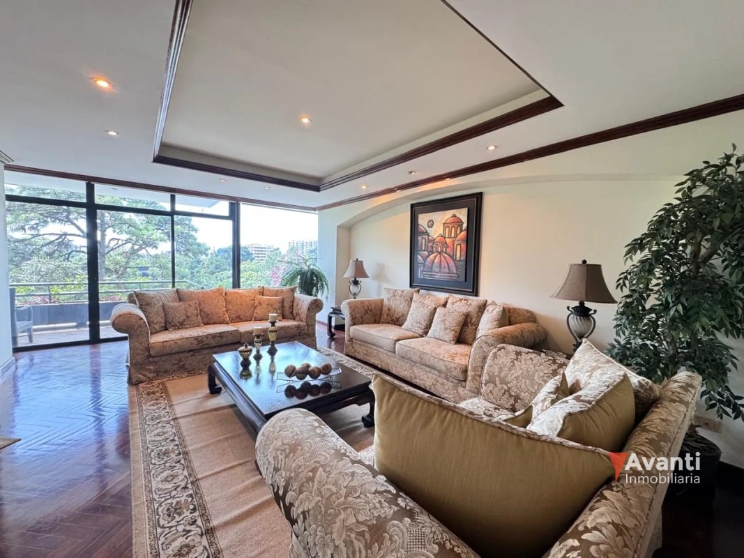 VENTA APARTAMENTO ZONA 14, AMPLIO - 15