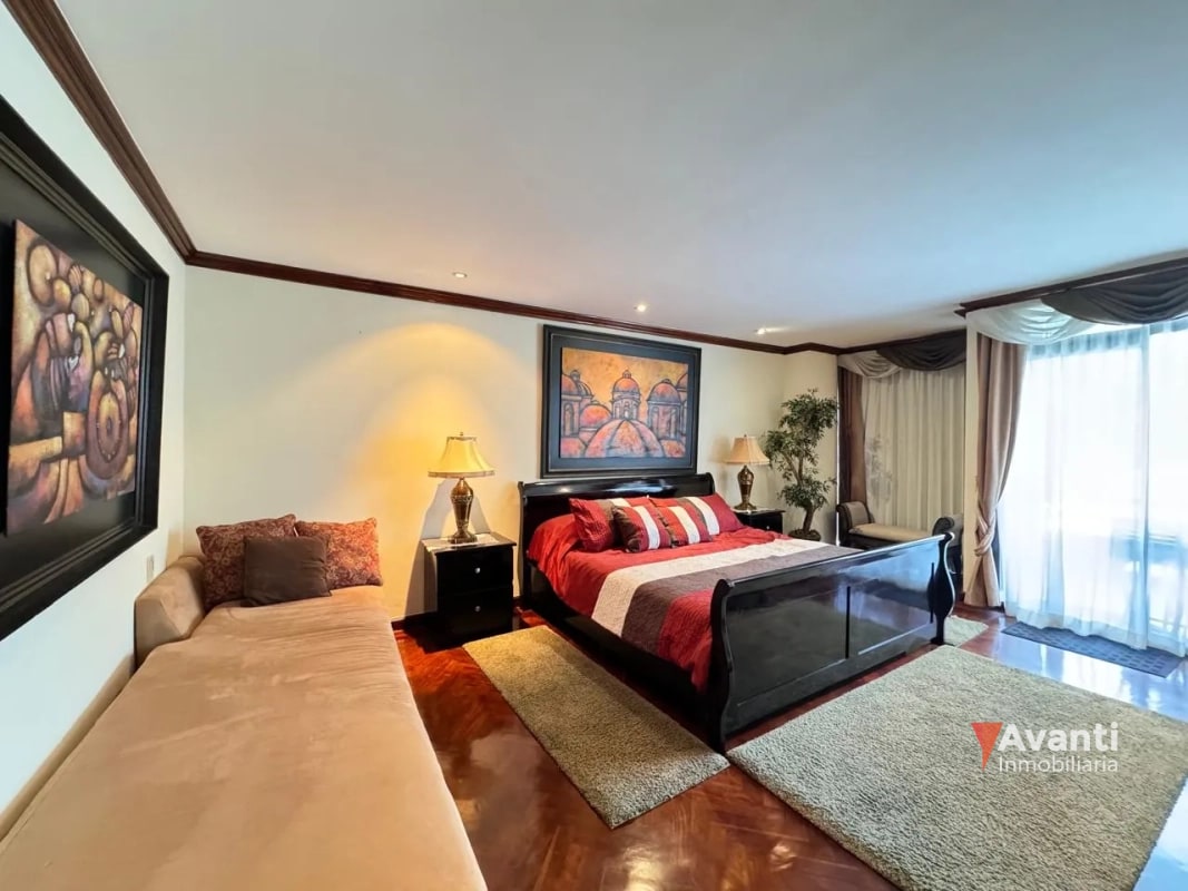 VENTA APARTAMENTO ZONA 14, AMPLIO - 2