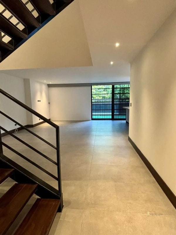 Apartamento Amplio con Jardín en Renta – Zen Cayalá, Zona 16 - 1
