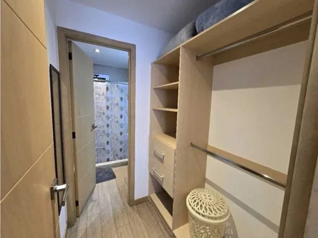 APARTAMENTO AMUEBLADO ZONA 10 — Apartamento en Alquiler en Zona 10, Guatemala, Ciudad — foto 3 de 9