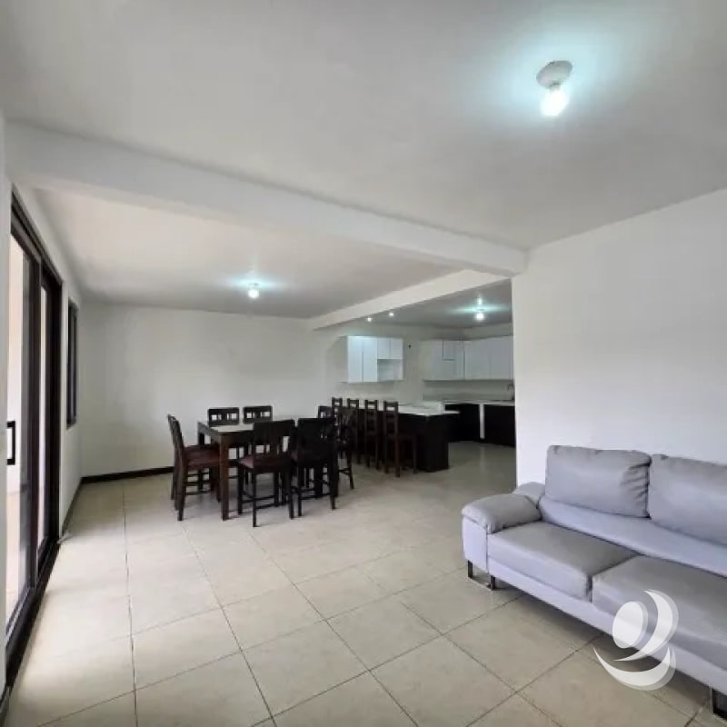Apartamento en Renta Piedra Parada acceso por Zona 16 - 11