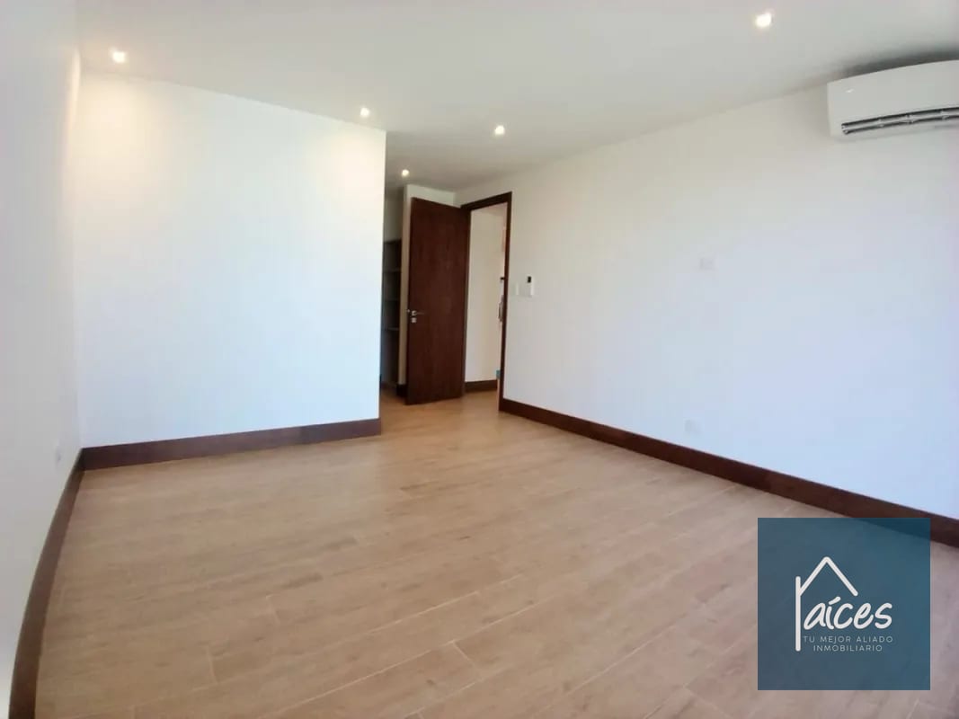 Apartamento en renta GAURA Zona 15 (*20) — Apartamento en Alquiler en Gaura, Zona 15, Guatemala, Ciudad — foto 4 de 12