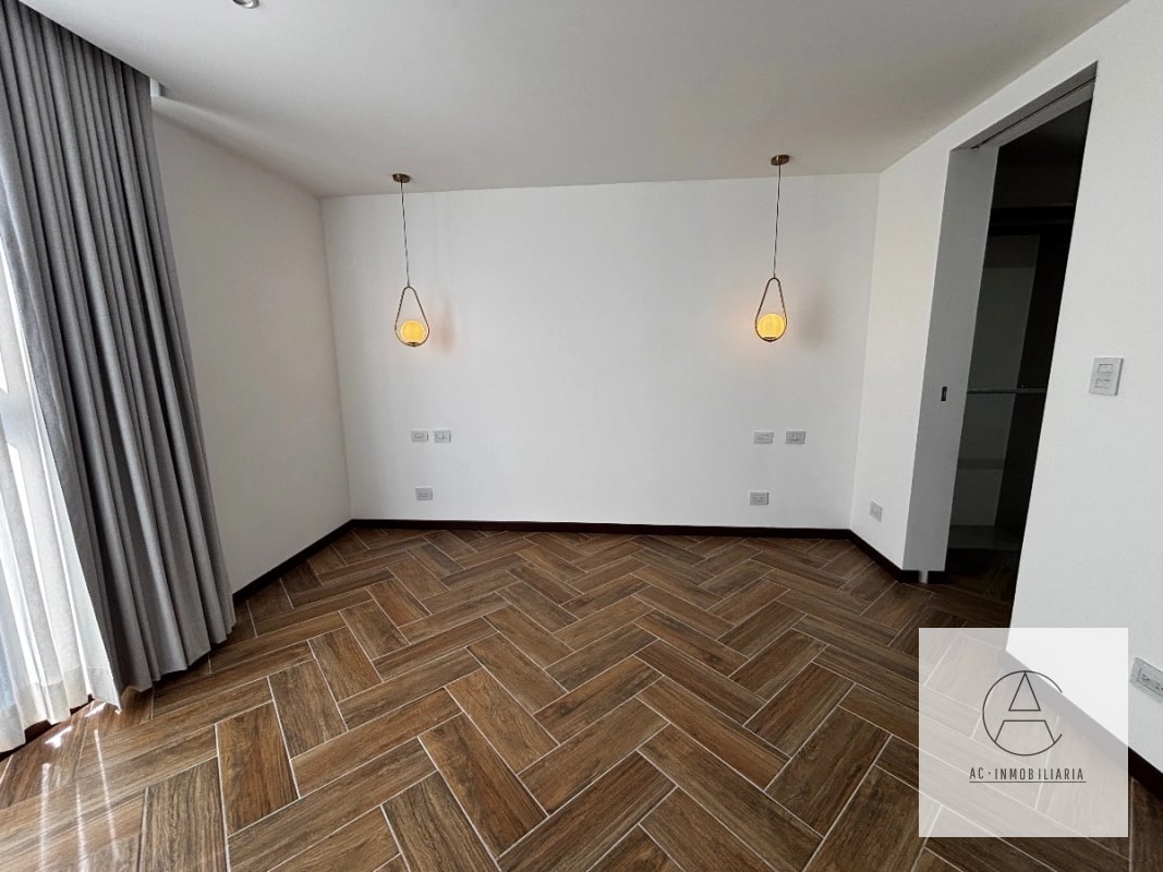 Venta de Apto. Naori, zona 10 - 17