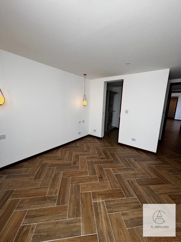 Venta de Apto. Naori, zona 10 - 16