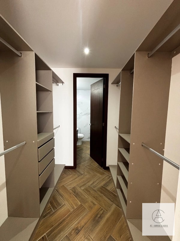 Venta de Apto. Naori, zona 10 - 14