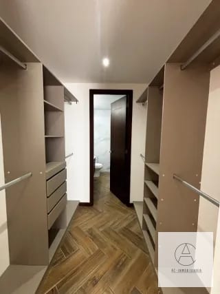 Venta de Apto. Naori, zona 10 — Apartamento en Venta en Naori, Zona 10, Guatemala, Ciudad — miniatura 15 de 17