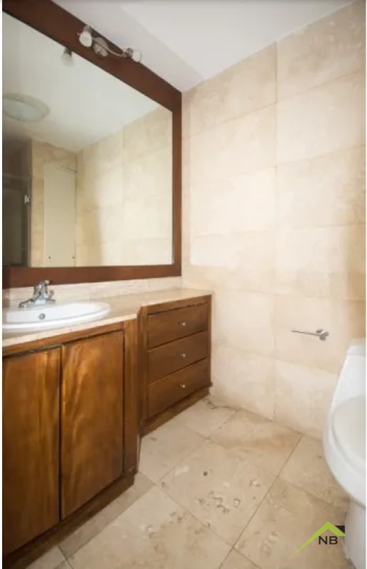 APARTAMENTO EN VENTA ZONA 13 CON VISTA AL LAGO Y VOLCANES - 2
