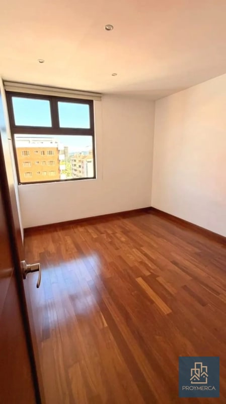 Apartamento en alquiler, Edificio Mirafiori, zona 10 - 8