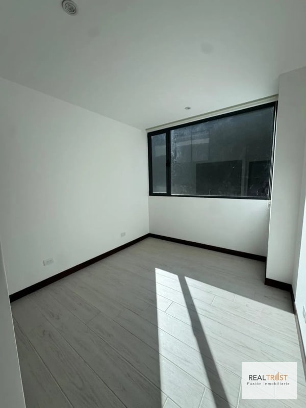 Apartamento en venta Spazio zona 15 - 8
