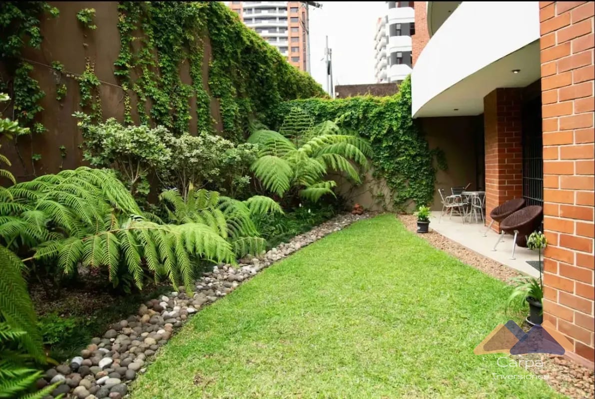 Amplio apartamento con jardín en venta – Zona 14 | 5ta Avenida — Apartamento en Venta en Plenum 14, Zona 14, Guatemala, Ciudad — foto 10 de 16