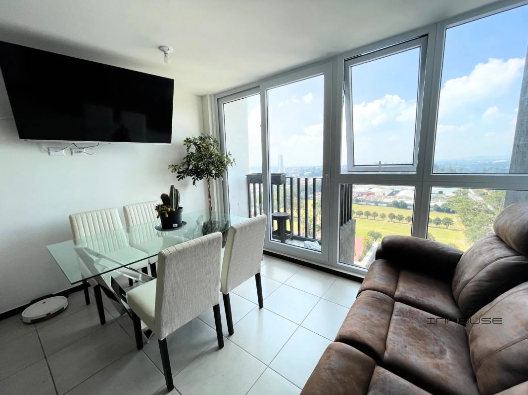 APARTAMENTO EN VENTA ZONA 11 CON ACCESO AL PERIFERICO - 4
