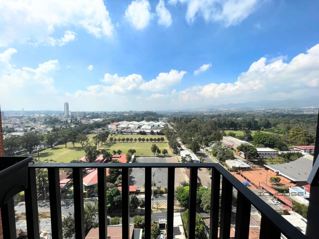 APARTAMENTO EN VENTA ZONA 11 CON ACCESO AL PERIFERICO - 1