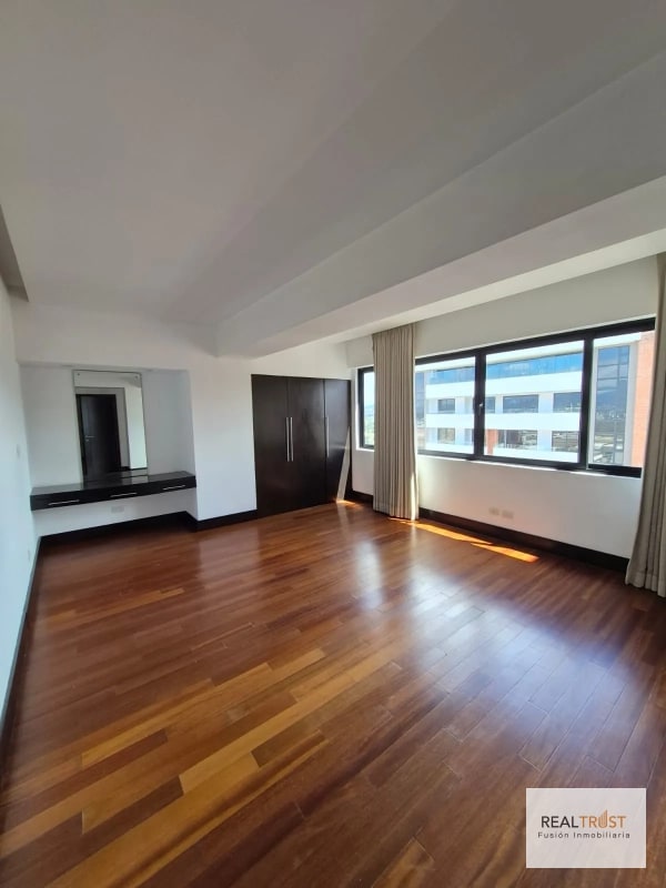 EN VENTA ESPECTACULAR PENTHOUSE - 12