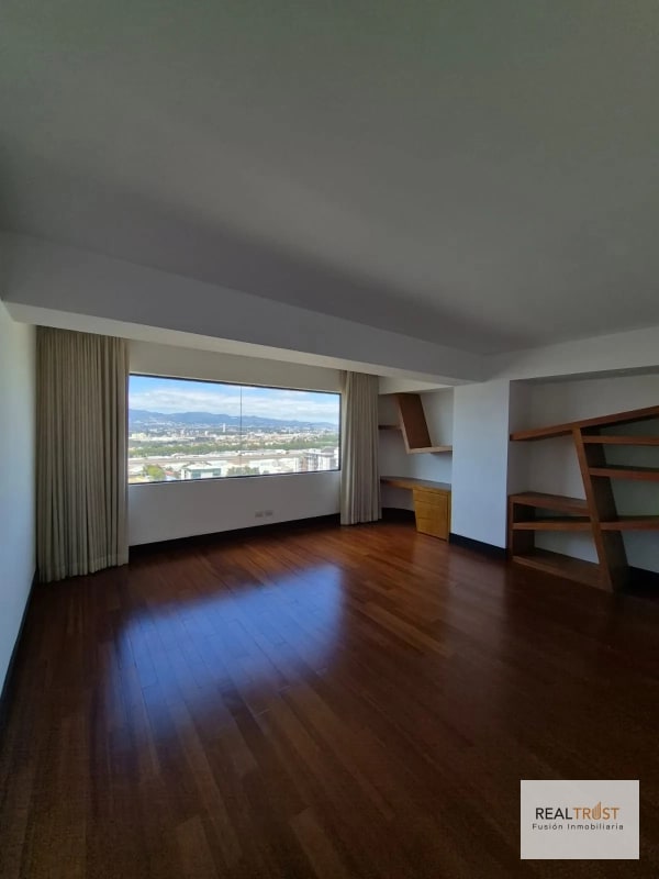 EN VENTA ESPECTACULAR PENTHOUSE - 10