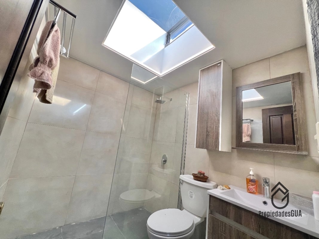 Apartamento amplio con balcones - 6