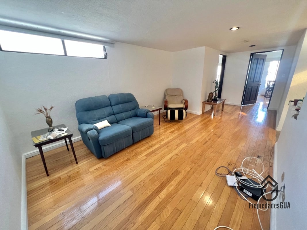 Apartamento amplio con balcones - 5