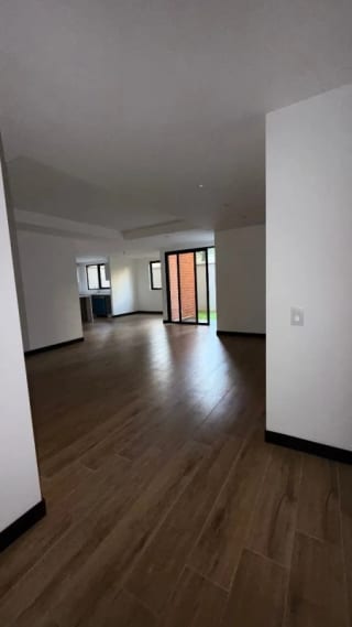 APARTAMENTO CON JARDIN ZONA 15 VENTA — Apartamento en Venta en Alena, Zona 15, Guatemala, Ciudad — miniatura 13 de 13