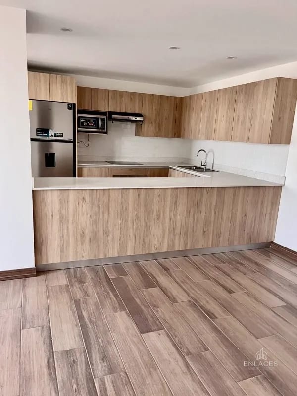Zona 15 • Apartamento en Renta • Edificio Privé • 3 habitaciones • 2 baños • 3 parqueos — Apartamento en Alquiler en Zona 15, Guatemala, Ciudad — foto 1 de 17