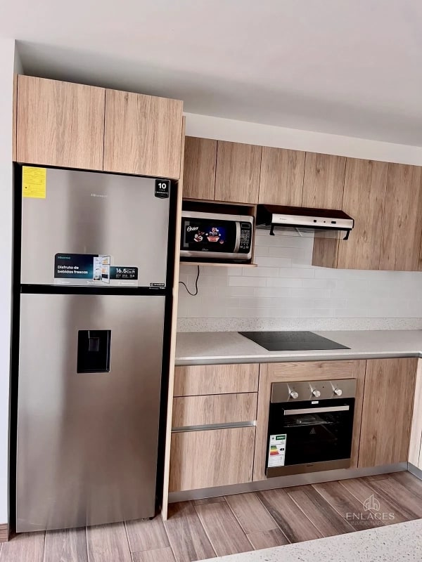 Zona 15 • Apartamento en Renta • Edificio Privé • 3 habitaciones • 2 baños • 3 parqueos - 8