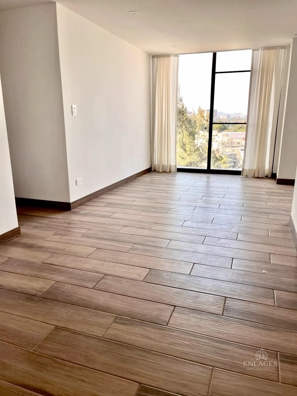Zona 15 • Apartamento en Renta • Edificio Privé • 3 habitaciones • 2 baños • 3 parqueos - 4