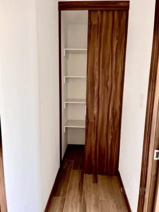 Zona 15 • Apartamento en Renta • Edificio Privé • 3 habitaciones • 2 baños • 3 parqueos — Apartamento en Alquiler en Zona 15, Guatemala, Ciudad — miniatura 3 de 17