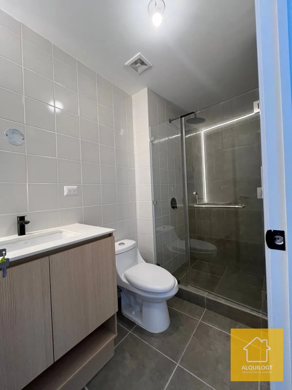 APARTAMENTO ZONA 15 DE 2 HAB AGT2898 - 1
