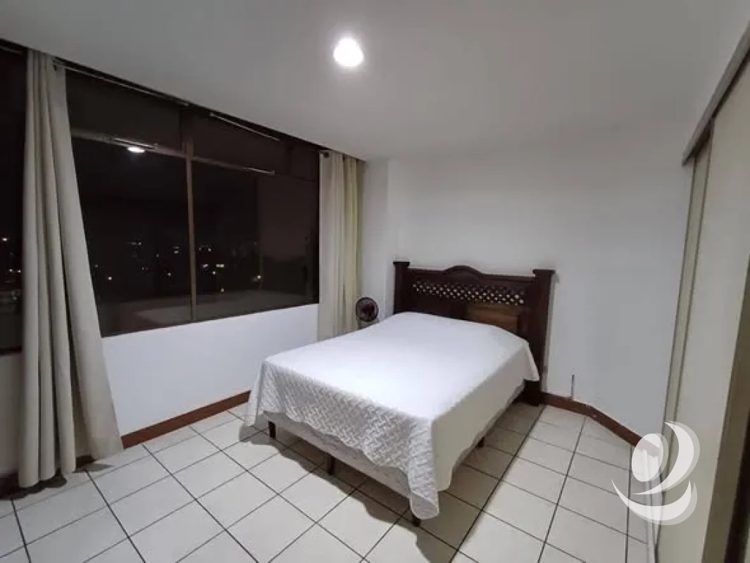 APARTAMENTO AMUEBLADO EN RENTA EDIFICIO AVENIDA ZONA 10 - 1