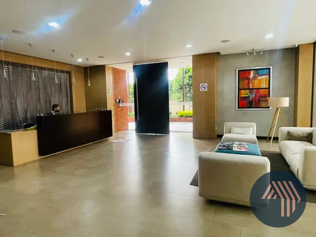 VENTA DE AMPLIO APARTAMENTO DE 2 NIVELES - VEINTI4, ZONA 10 — Apartamento en Alquiler en Veinti4, Zona 10, Guatemala, Ciudad — foto 7 de 16
