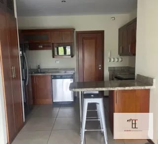 Vendo / Rento apartamento en Tarragona Zona 15 Vista Hermosa 1 — Apartamento en Venta en Tarragona, Zona 15, Guatemala, Ciudad — miniatura 1 de 5