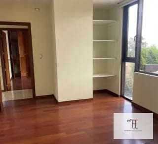 Vendo / Rento apartamento en Tarragona Zona 15 Vista Hermosa 1 — Apartamento en Venta en Tarragona, Zona 15, Guatemala, Ciudad — miniatura 4 de 5