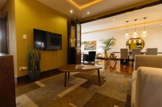 Lindo Apartamento Amueblado en Alquiler Zona 10 — Apartamento en Alquiler en Zona 10, Guatemala, Ciudad — miniatura 3 de 5