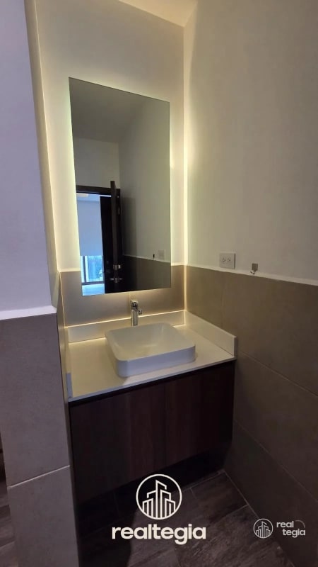 APARTAMENTO LIRIOS DE CAYALÁ ZONA 16 - 3