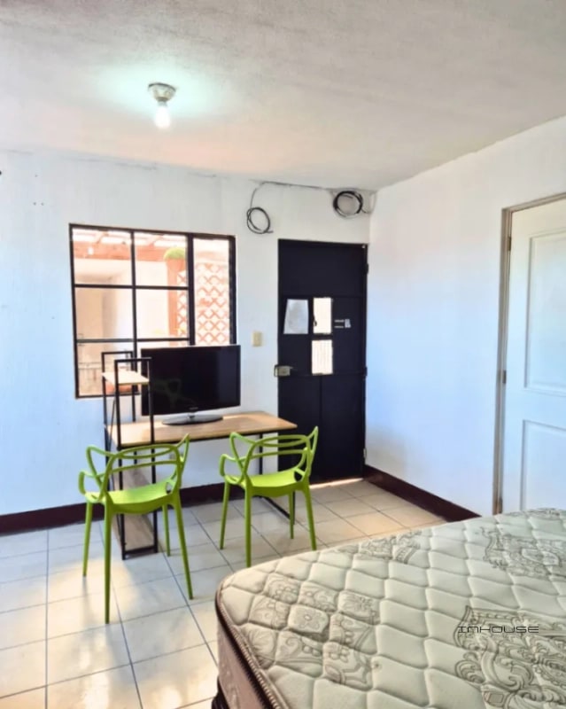 HABITACIÓN EN RENTA EN ZONA 12 AMUEBLADA - 4