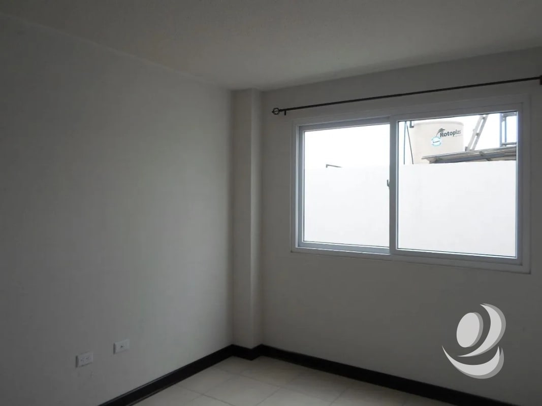 Apartamento Amueblado en Renta San Cristóbal, Guatemala - 2