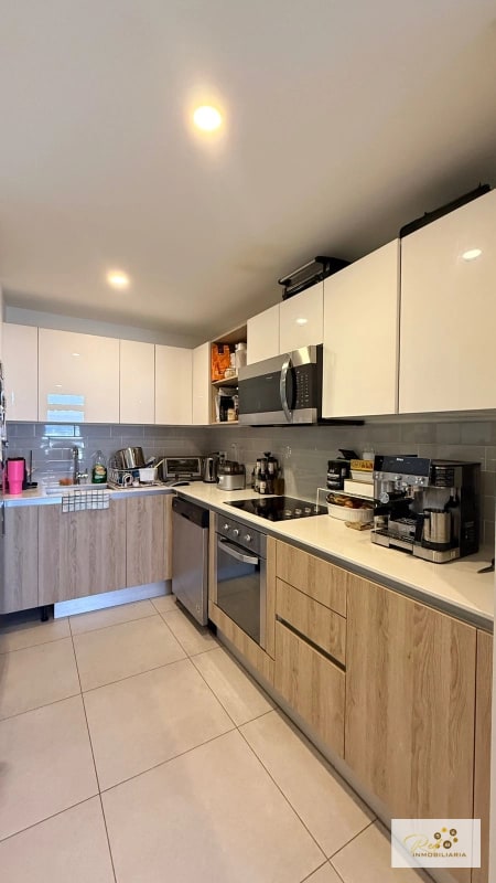 🌟 Venta de Apartamento en Exclusivo Edificio Mira– Zona 10 - 12