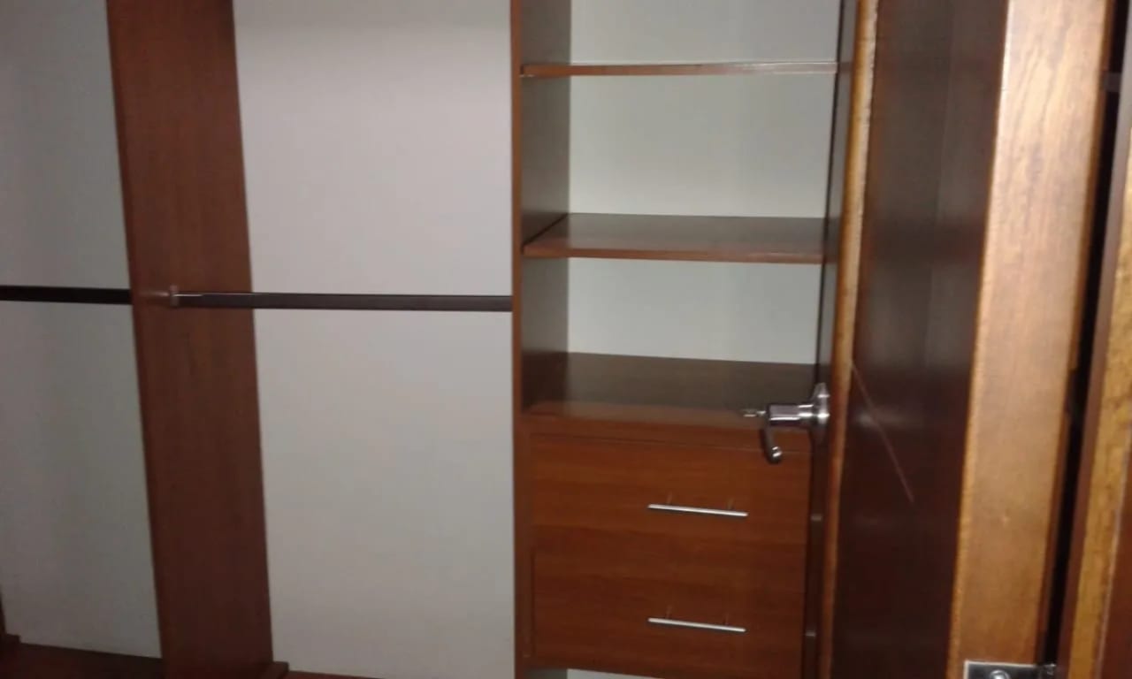 Apto. en Venta en Edificio Zona 10. — Apartamento en Venta en Zona 10, Guatemala, Ciudad — foto 6 de 17