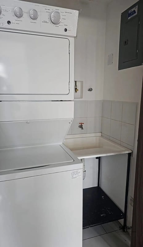 APARTAMENTO EN VENTA ZONA 7 - 8