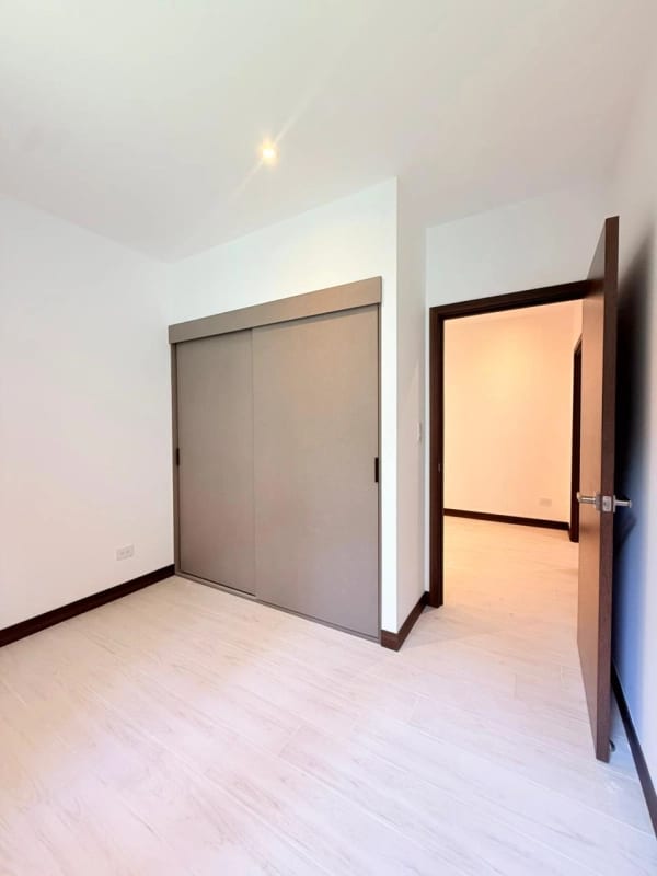 Apartamento en Venta — Apartamento en Venta en Zona 16, Guatemala, Ciudad — foto 6 de 9