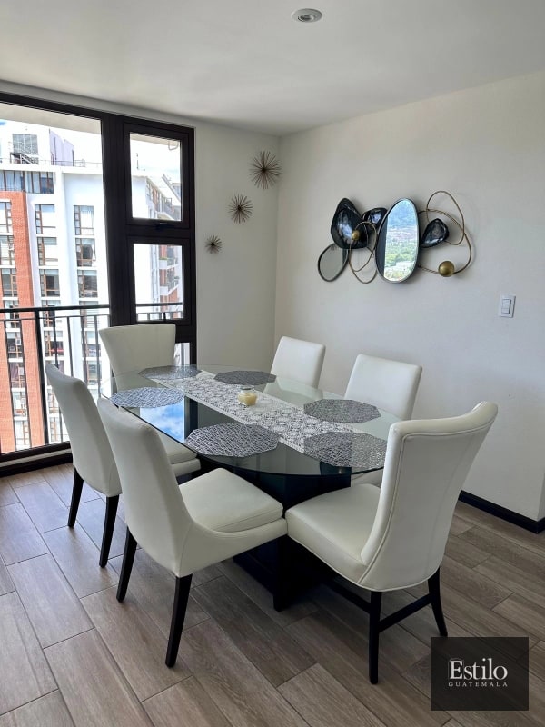 APARTAMENTO EN ZONA 10 - 6