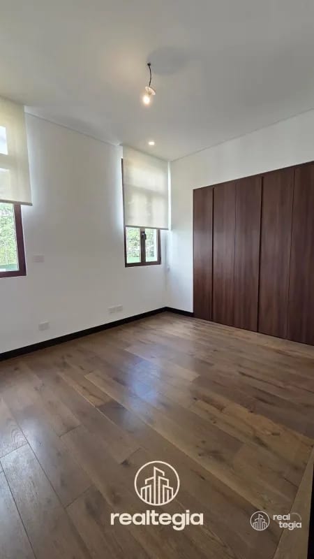 APARTAMENTO OLMOS DE CAYALÁ ZONA 16 — Apartamento en Alquiler en Zona 16, Guatemala, Ciudad — foto 11 de 12
