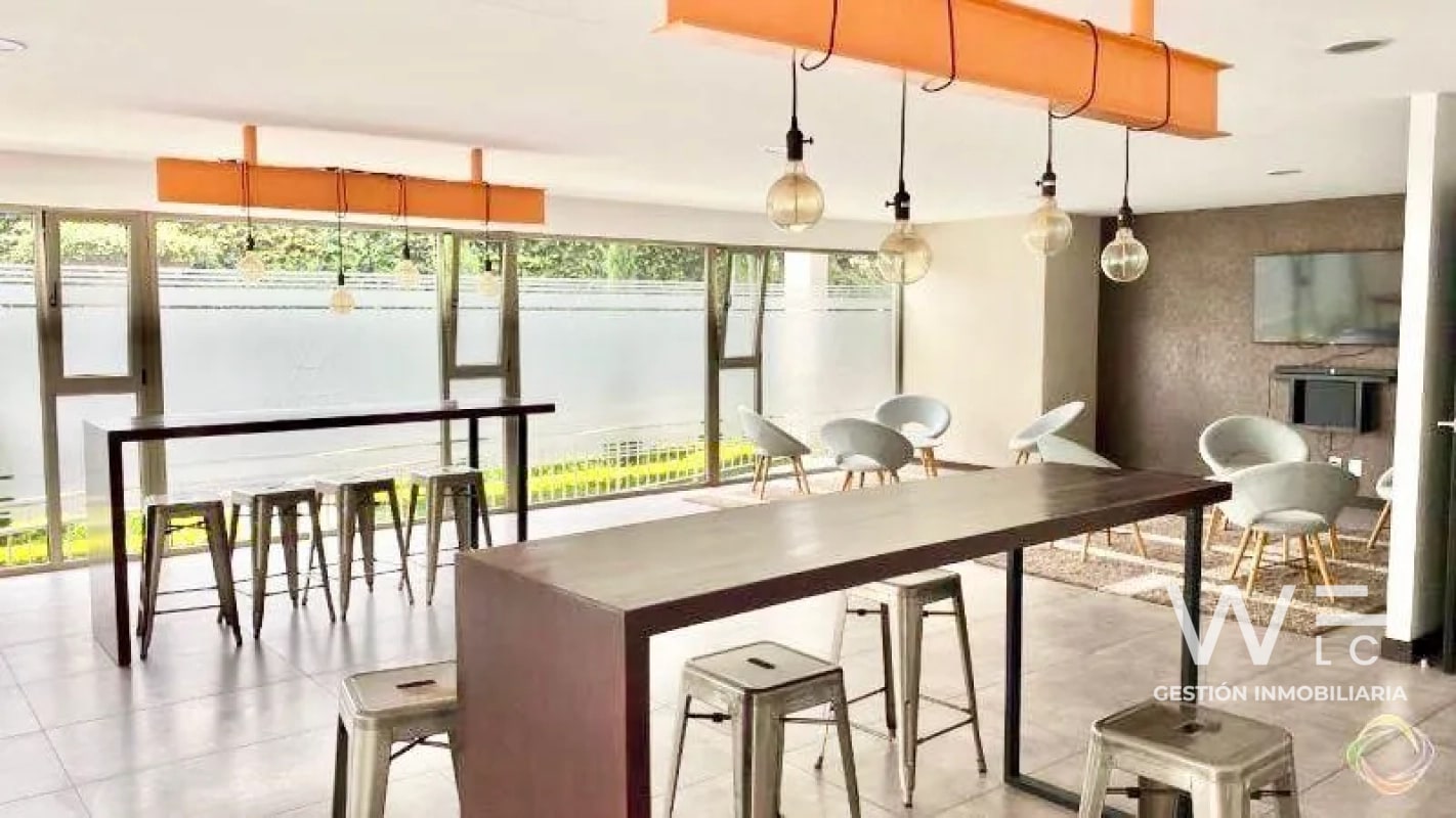 VENDO APARTAMENTO ZONA 10 - 4
