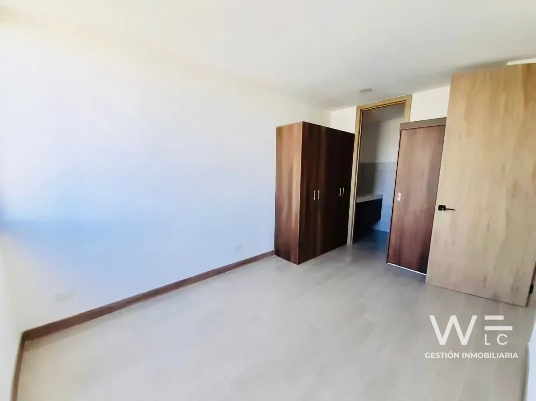 VENDO APARTAMENTO ZONA 13 - 9