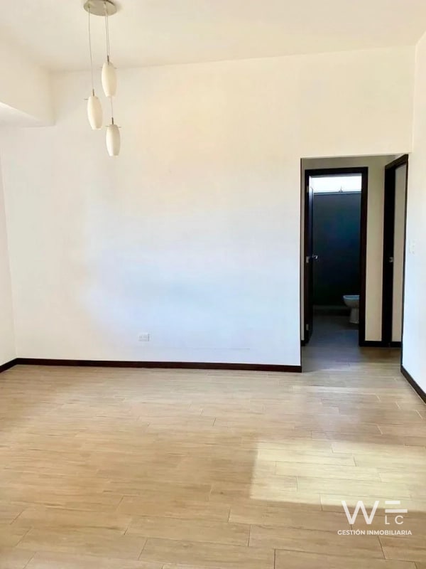 VENDO APARTAMENTO ZONA 13 - 12