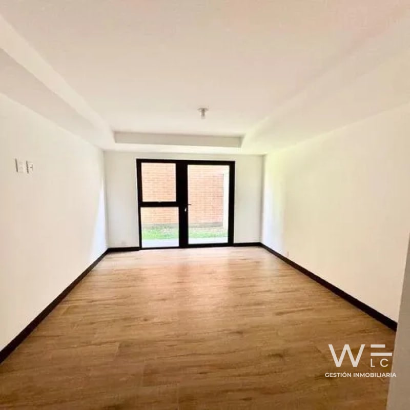 VENDO APARTAMENTO ZONA 15 - 13