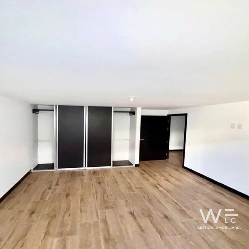 VENDO APARTAMENTO ZONA 15 - 10