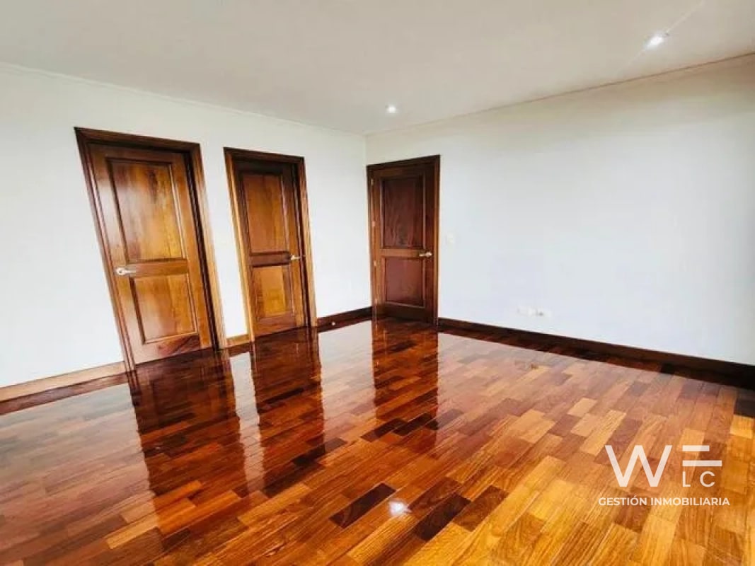 VENDO APARTAMENTO ZONA 14 - 7