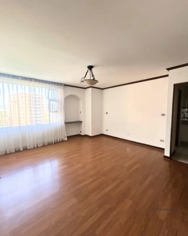 APARTAMENTO EN RENTA ZONA 10 EN NIVEL ALTO - 10