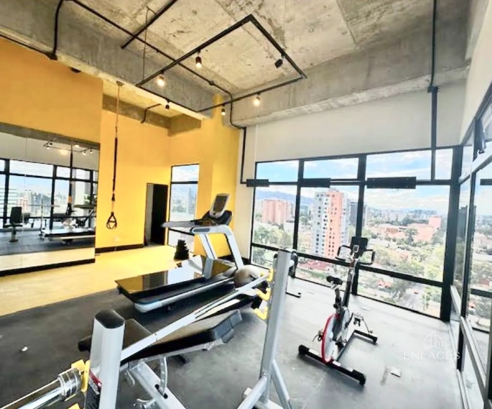 Zona 10 • Apartamento en Renta • Edificio Bonadiez - 1