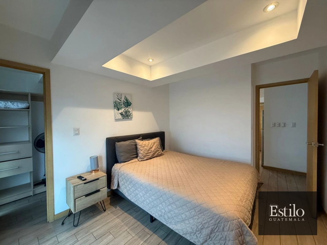APARTAMENTO AMUEBLADO EN VENTA ZONA 10 - 4