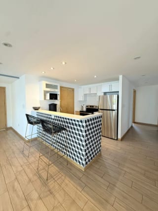 Apartamento Amueblado en Venta Zona 10 — Apartamento en Venta en Zona 10, Guatemala, Ciudad — miniatura 4 de 9